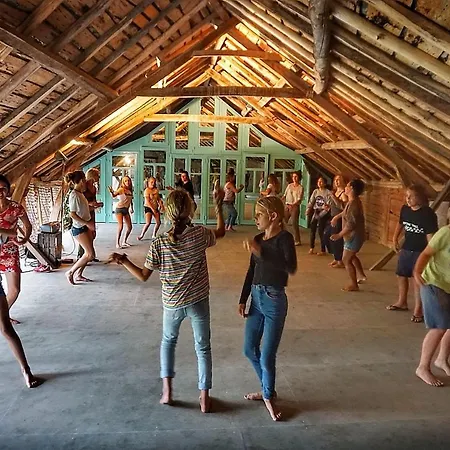 Bed and breakfast Petit Chateau 4*