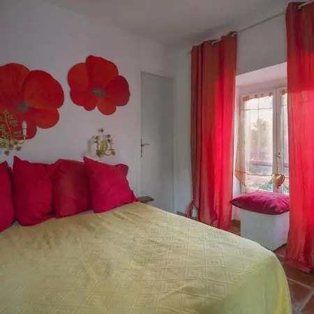 Oda ve Kahvaltı Petit Chateau 4*