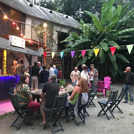 Couette-café Petit Château Laborde