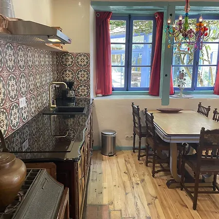 Oda ve Kahvaltı Petit Chateau