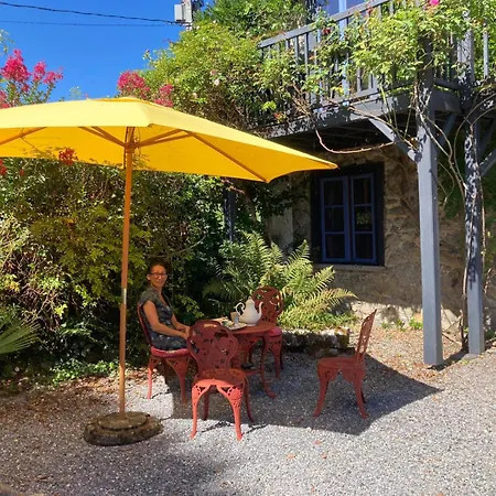 Oda ve Kahvaltı Petit Chateau 4*