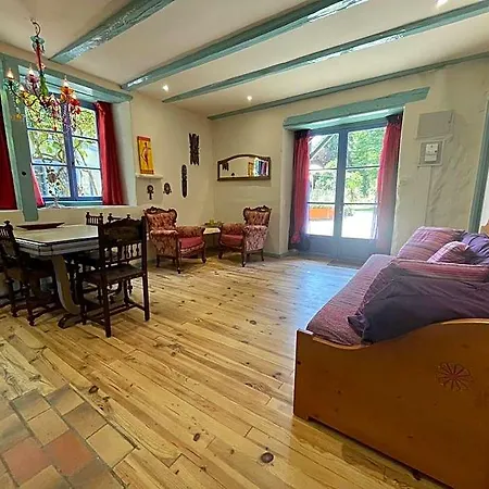 Petit Chateau 4*